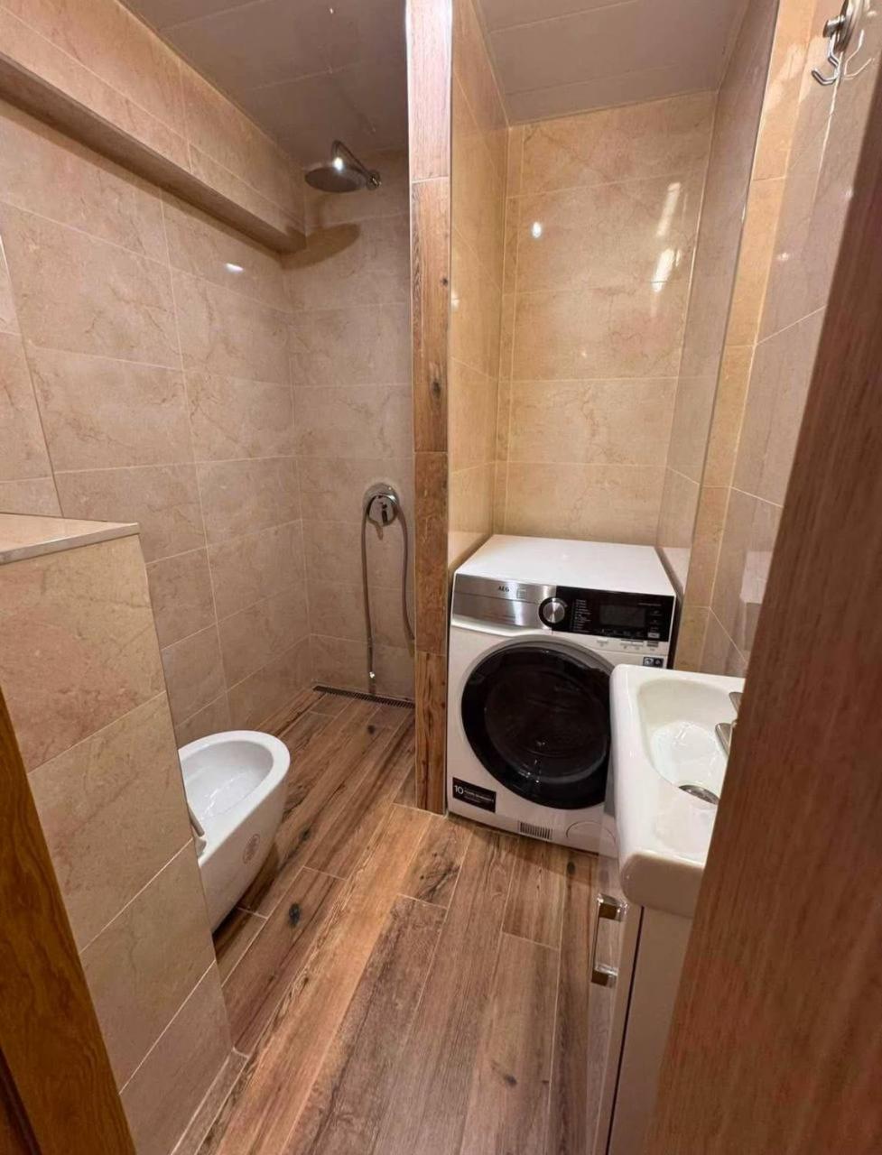 Galaxy Lux Apartment *